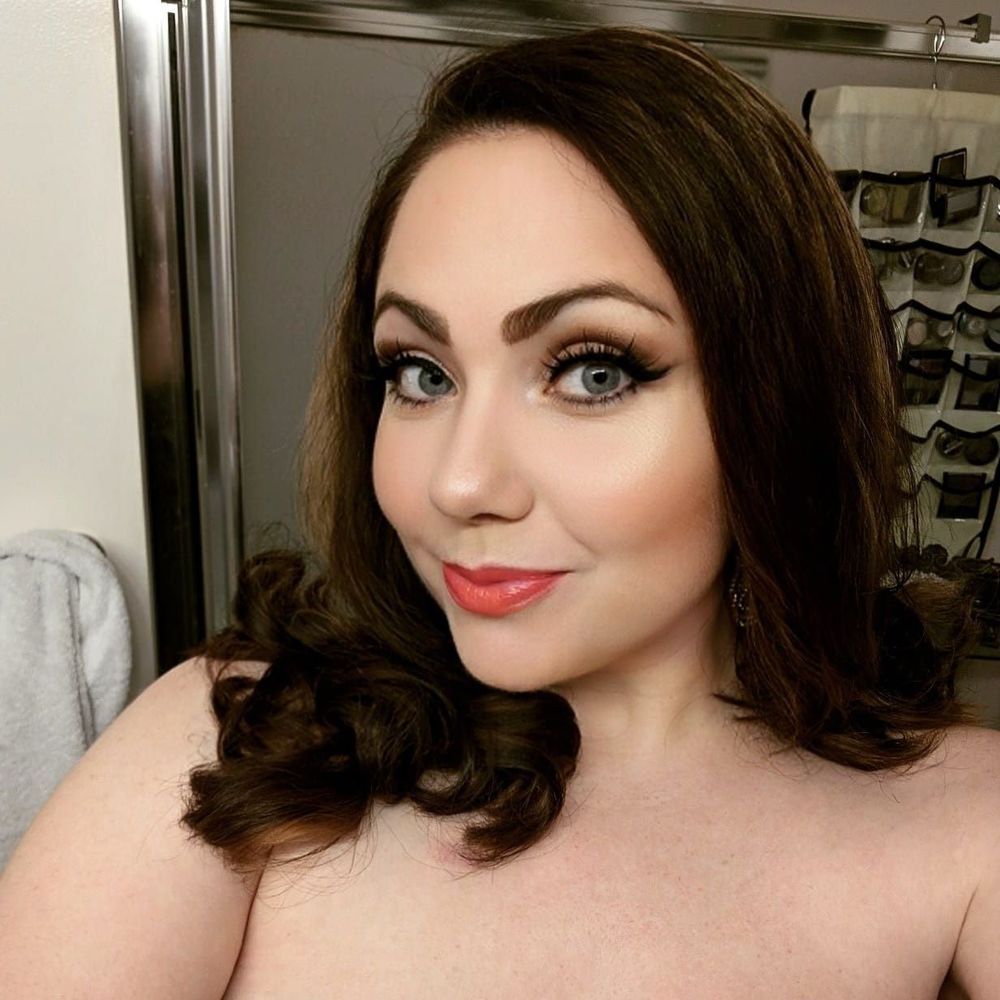 Meet your Posher, Marisa